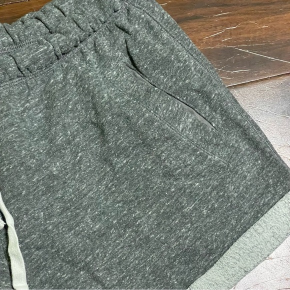 VS PINK Boyfriend Shorts - Picture 4 of 5